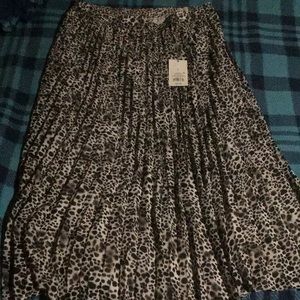 Long black spot skirt large